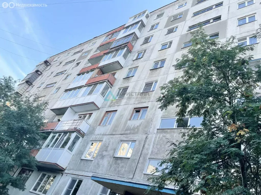 3-комнатная квартира: Мурманск, улица Алексея Хлобыстова, 32 (52.7 м) - Фото 1