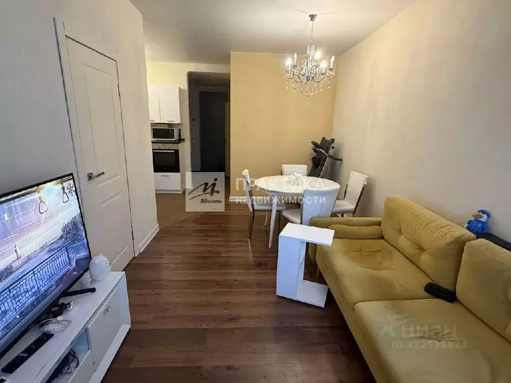 Продается 2-комнатная квартира - Фото 1