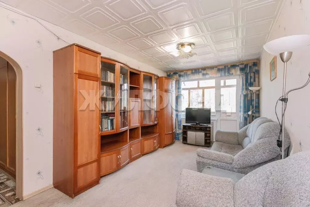 3-к кв. Новосибирская область, Новосибирск ул. Петухова, 122 (60.0 м) - Фото 0