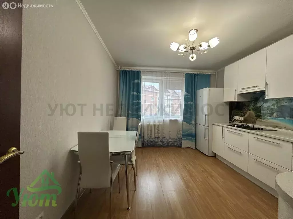 3-комнатная квартира: Бронницы, микрорайон Марьинский, 6 (110.2 м) - Фото 2