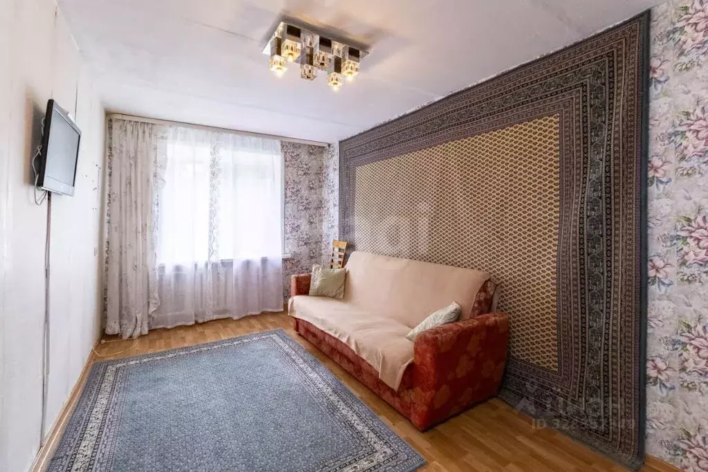 2-к кв. Тюменская область, Тюмень ул. Коммунаров, 5 (60.0 м) - Фото 1