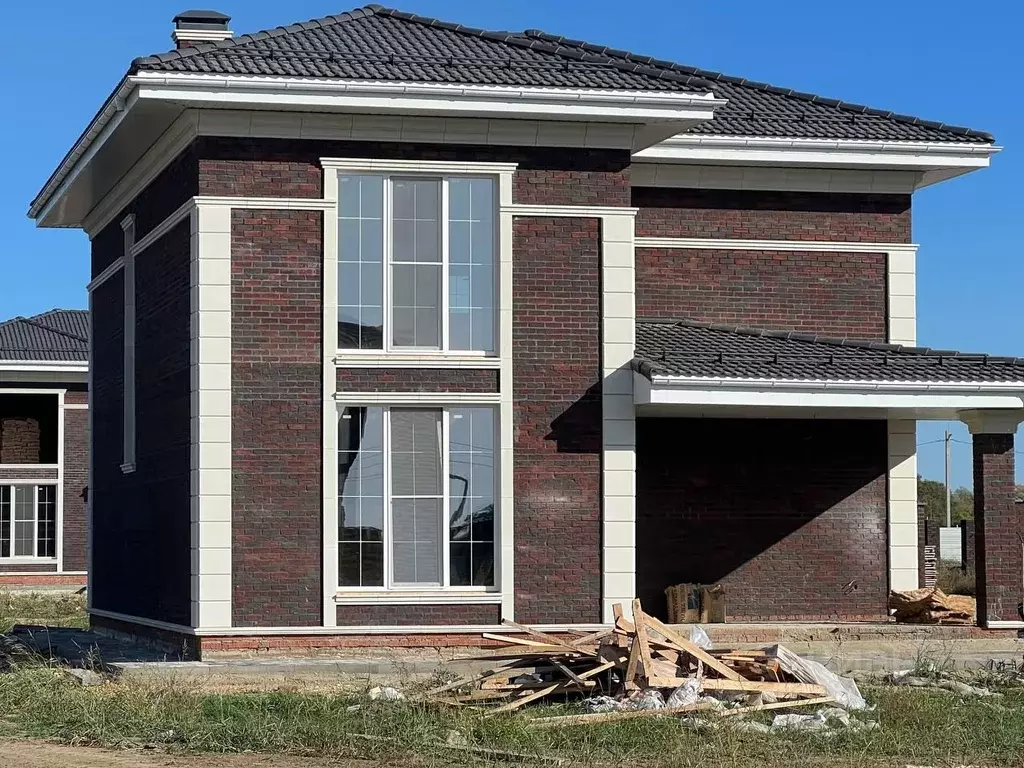 Дом в Адыгея, Тахтамукайский район, Старобжегокайское с/пос, Новая ... - Фото 1