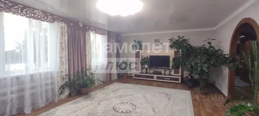 Дом в Татарстан, с. Новошешминск ул. Ленина, 8 (166 м) - Фото 1