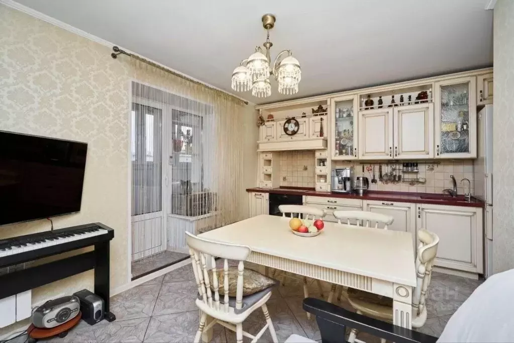 3-к кв. Москва Петрозаводская ул., 11К1 (63.8 м) - Фото 0