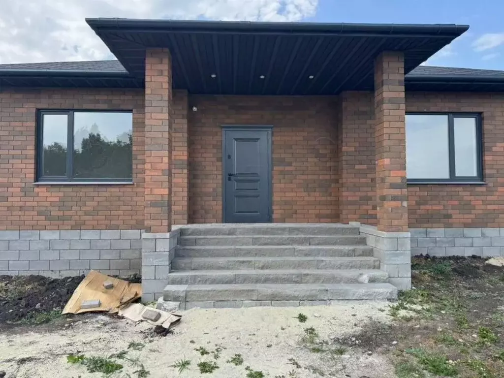 Дом в Белгородская область, Корочанский район, Мелиховское с/пос, с. ... - Фото 2