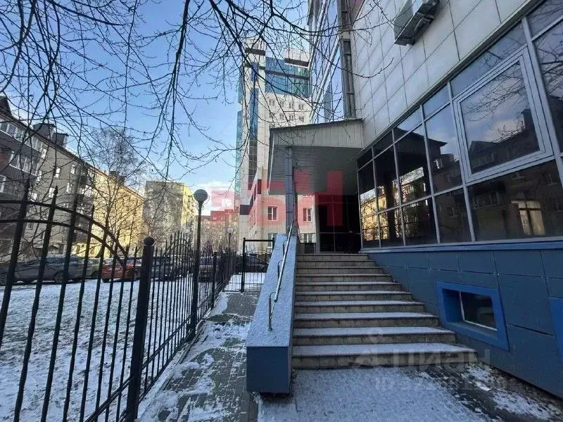 Офис в Тюменская область, Тюмень ул. Кузнецова, 13 (326 м) - Фото 1