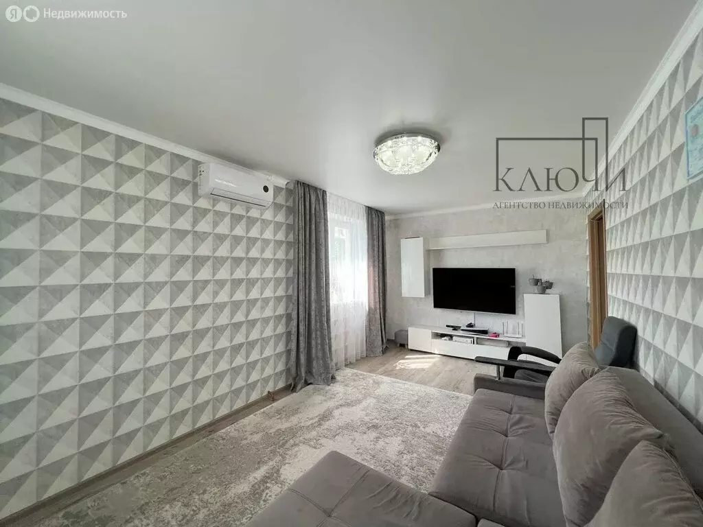 3-комнатная квартира: Магнитогорск, Ангарская улица, 135 (61.1 м) - Фото 1