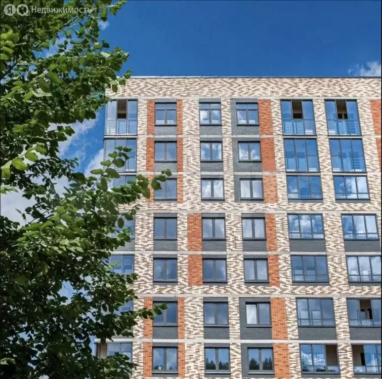 3-комнатная квартира: Ижевск, Воткинское шоссе, 53 (81.2 м) - Фото 1