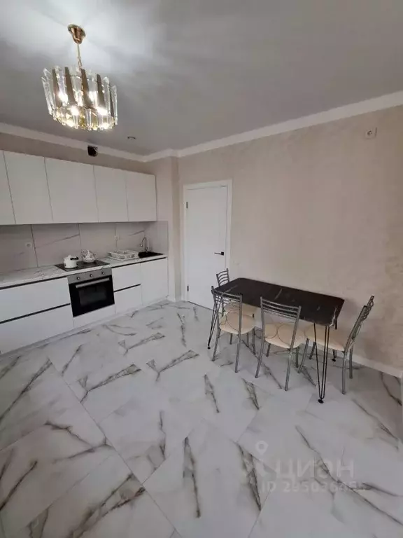 2-к кв. Астраханская область, Астрахань ул. Трофимова, 7А (70.0 м) - Фото 2