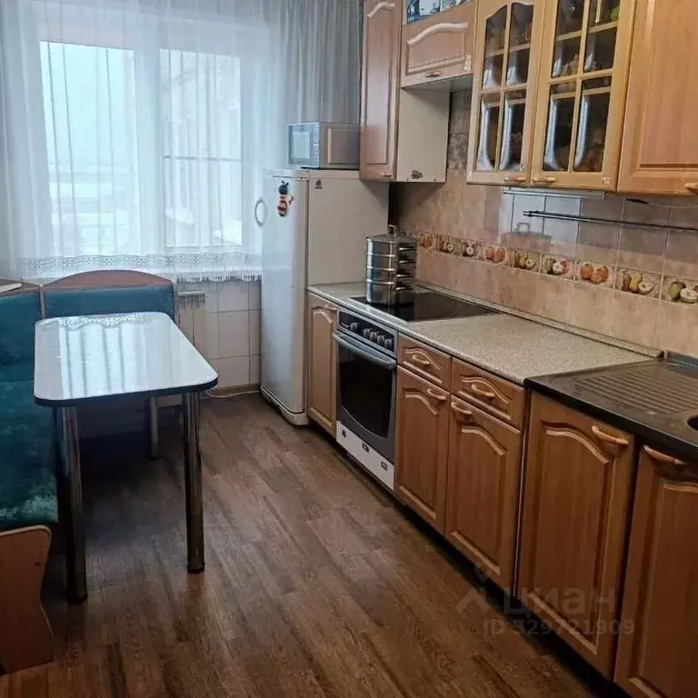 4-к кв. Алтайский край, Барнаул Восточный мкр, ул. Маяковского, 4 ... - Фото 0
