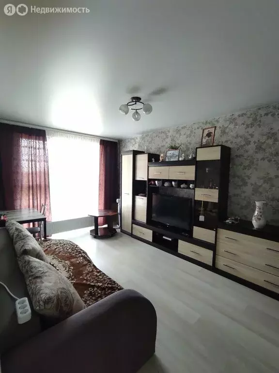 2-комнатная квартира: Михайловск, улица Владислава Листьева, 11 (47 м) - Фото 1