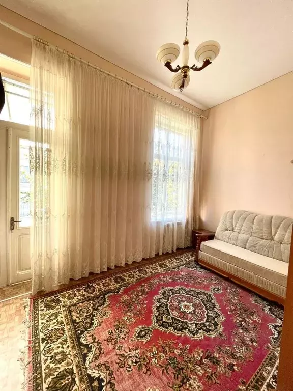 4-к кв. Северная Осетия, Владикавказ ул. Миллера, 3 (78.4 м) - Фото 1