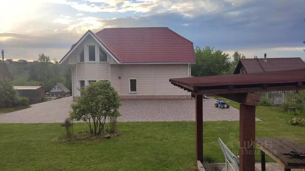 Дом в Красноярский край, Красноярск городской округ, д. Бугачево ул. ... - Фото 1