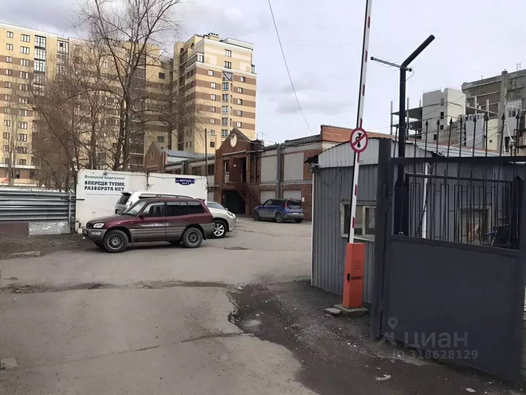 Гараж в Омская область, Омск ул. Фрунзе, 1к1 (30 м) - Фото 0