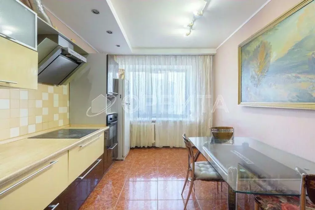 2-к кв. Тюменская область, Тюмень ул. Мельникайте, 125а (71.0 м) - Фото 2