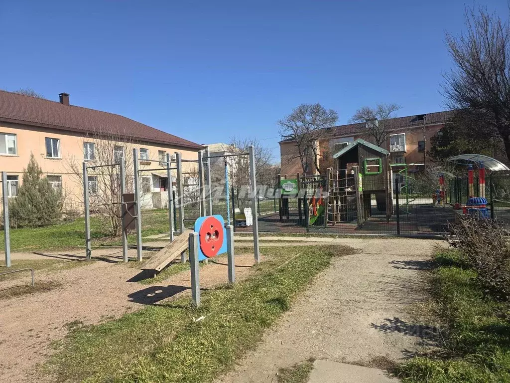 2-к кв. Крым, Симферополь городской округ, Грэсовский пгт ул. ... - Фото 1