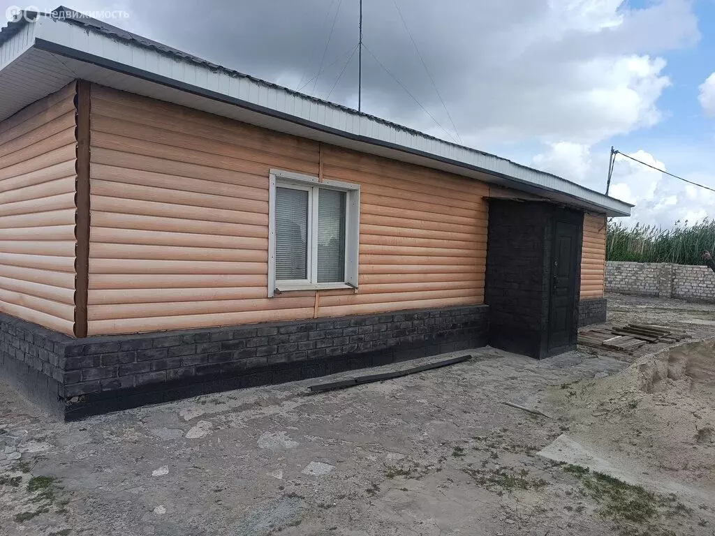Дом в Светлоярский район, посёлок Кирова, Топольковая улица (158.7 м) - Фото 0