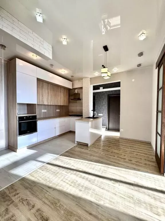 5-к кв. Свердловская область, Каменск-Уральский Сибирская ул., 14 ... - Фото 1