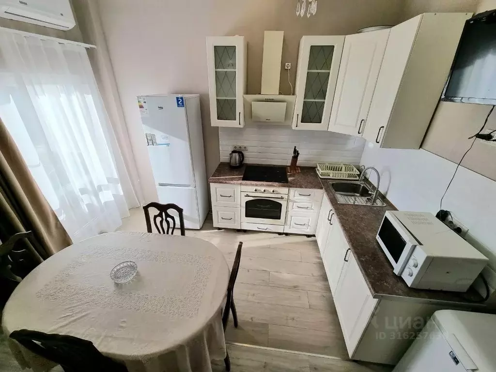 1-к кв. Краснодарский край, Геленджик Верхняя ул., 13/2 (53.0 м) - Фото 1