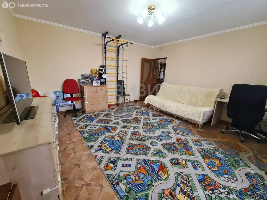 3-комнатная квартира: Нижнекамск, проспект Химиков, 88 (73.5 м) - Фото 1