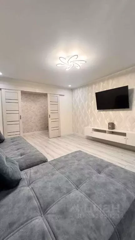 3-к кв. Башкортостан, Уфа Революционная ул., 165 (60.9 м) - Фото 1