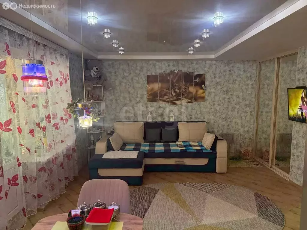 3-комнатная квартира: Ухта, Пионергорский проезд, 4 (62.6 м) - Фото 1