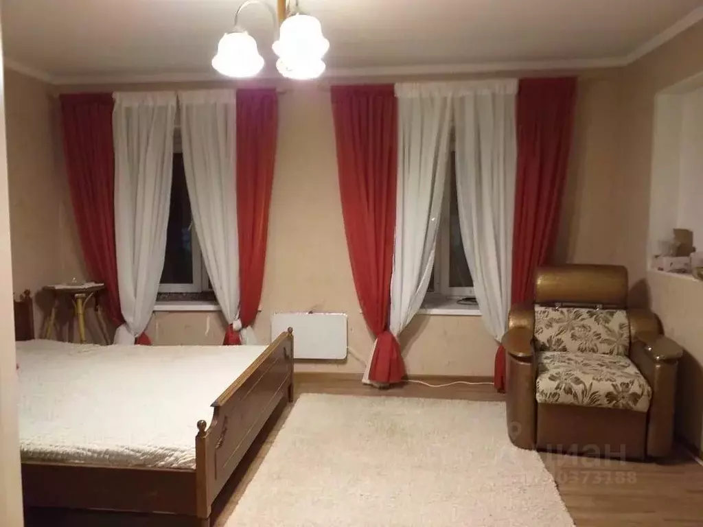 Комната Саратовская область, Саратов ул. Имени И.В. Мичурина, 99 - Фото 0