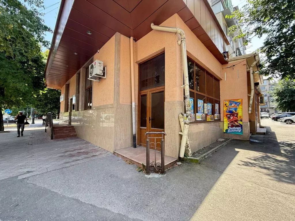 Помещение свободного назначения в Кабардино-Балкария, Нальчик просп. ... - Фото 2