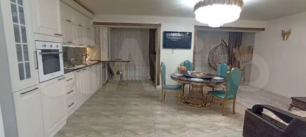 4-к. квартира, 140 м, 1/9 эт. - Фото 1
