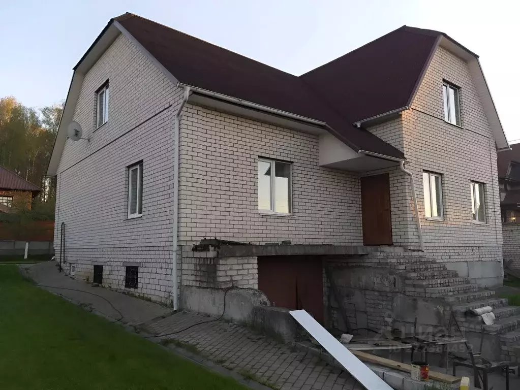Дом в Брянская область, Брянск 3-й Бежицкий пер. (220 м) - Фото 1