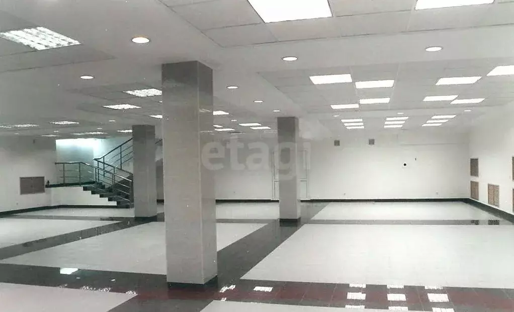 Торговая площадь в Пермский край, Пермь ул. 25 Октября, 18 (455 м) - Фото 1