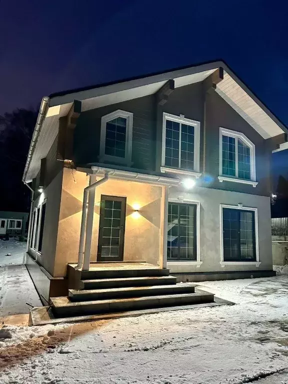 Дом в Красноярский край, Красноярск Беловежская ул., 4/292 (160 м) - Фото 1