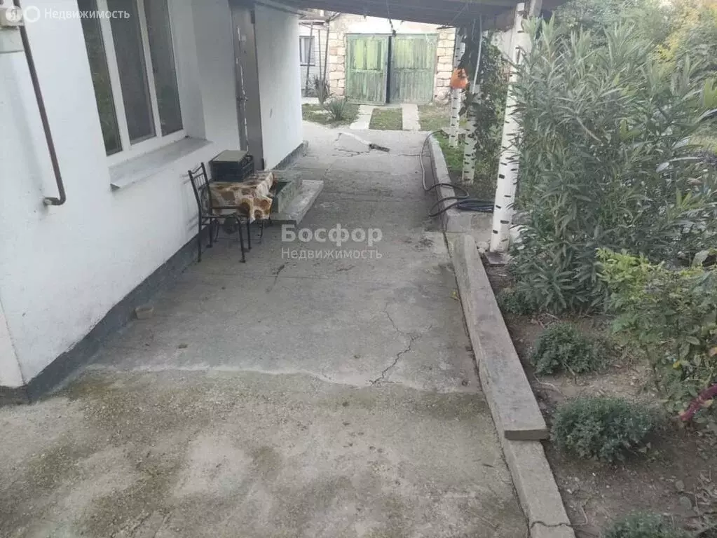 Дом в Феодосия, улица Гарнаева, 54 (30 м) - Фото 1