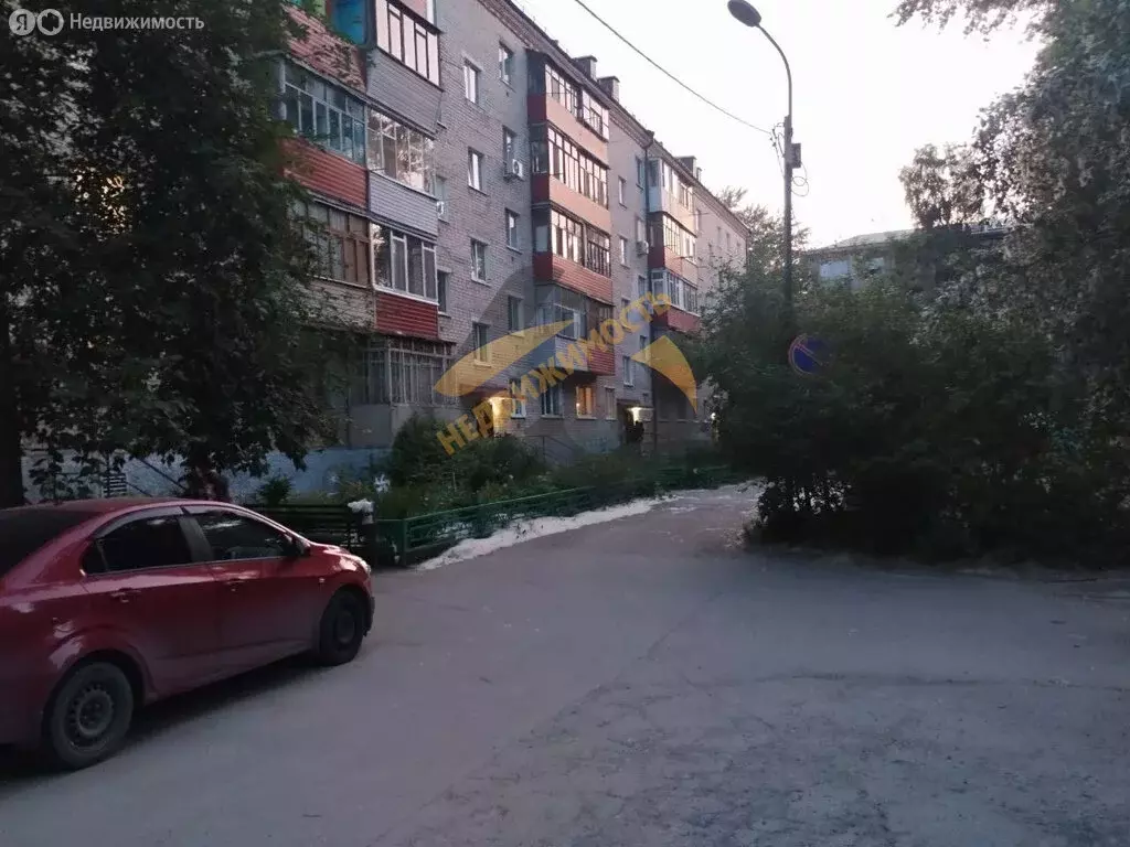 2-комнатная квартира: Тюмень, улица 50 лет ВЛКСМ, 101 (46 м) - Фото 0