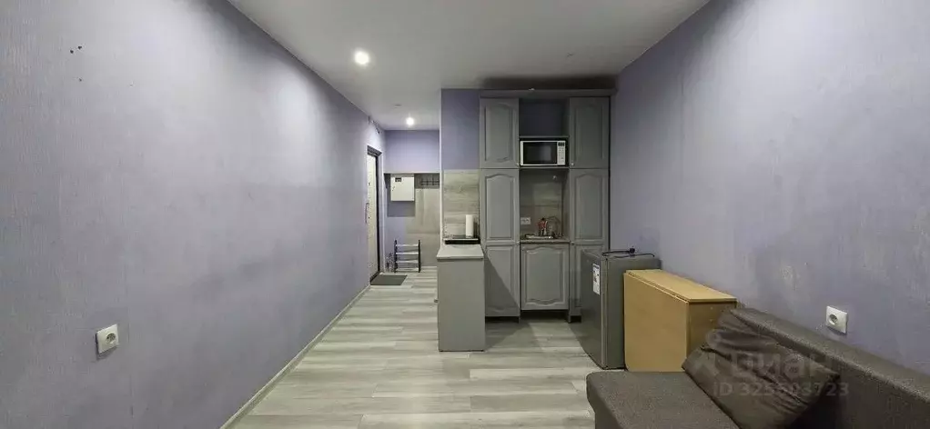 Студия Тюменская область, Тюмень ул. Новоселов, 107к2 (17.0 м) - Фото 1