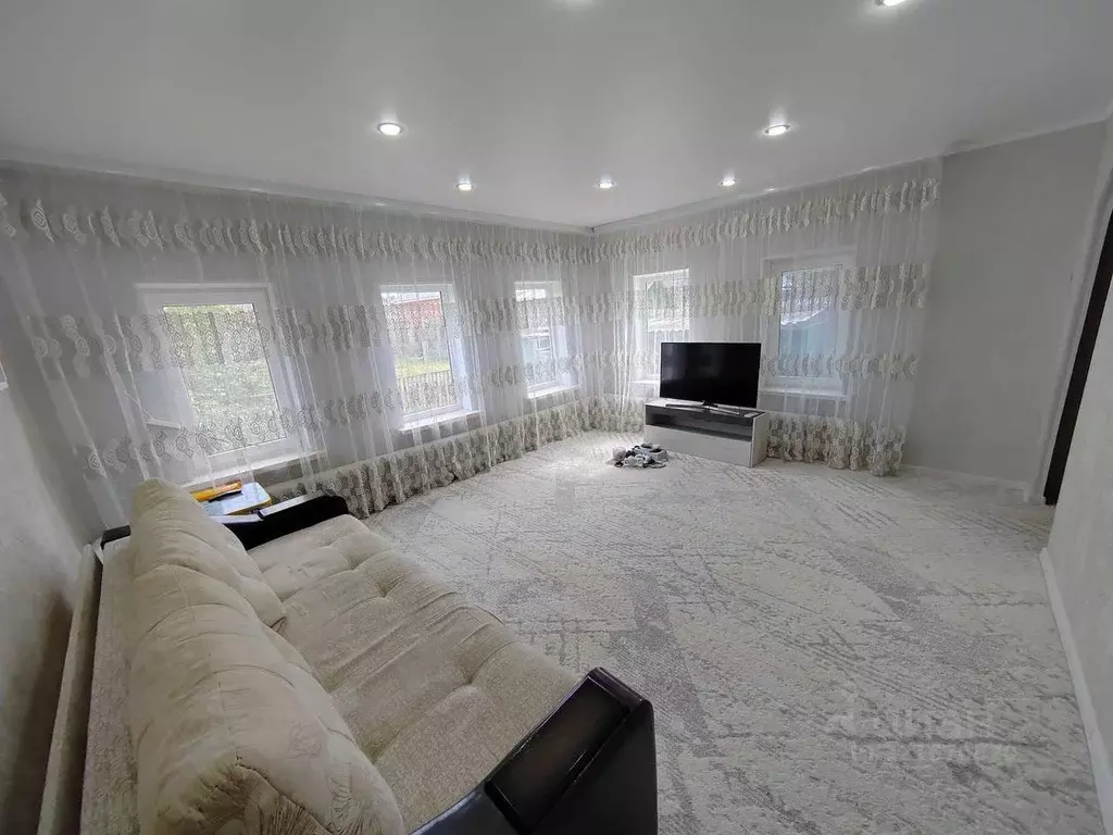 Дом в Оренбургская область, Бузулук Казанская ул., 71 (78 м) - Фото 1