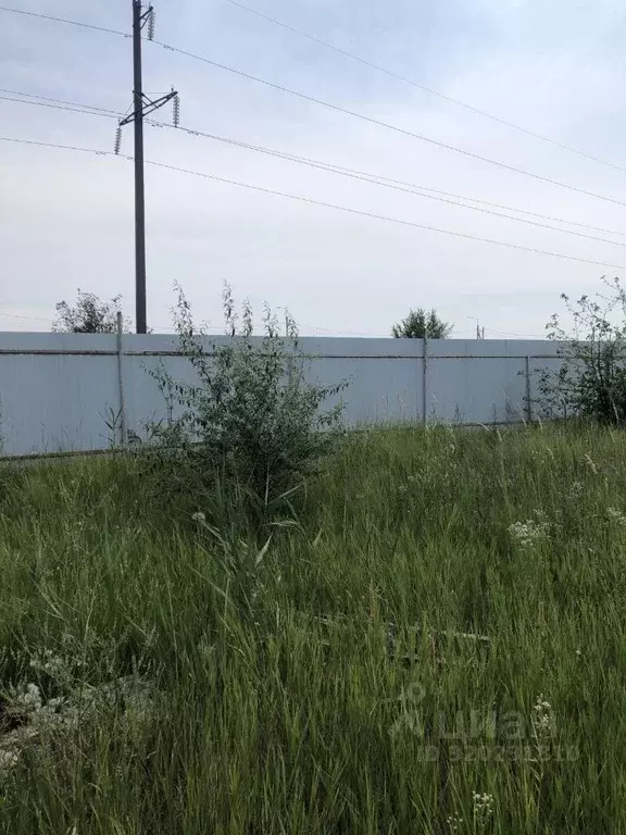 Дом в Саратовская область, Энгельс Экспериментальная ул. (200 м) - Фото 0