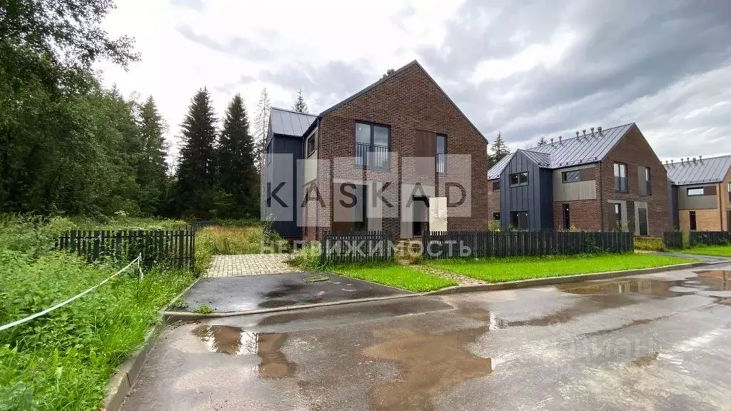 Коттедж в Чеченская республика, Гудермес ул. 84-й Морской Бригады (200 ... - Фото 1