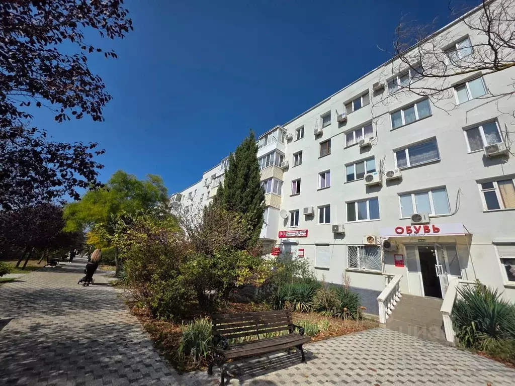 1-к кв. Севастополь просп. Октябрьской Революции, 43 (29.6 м) - Фото 0