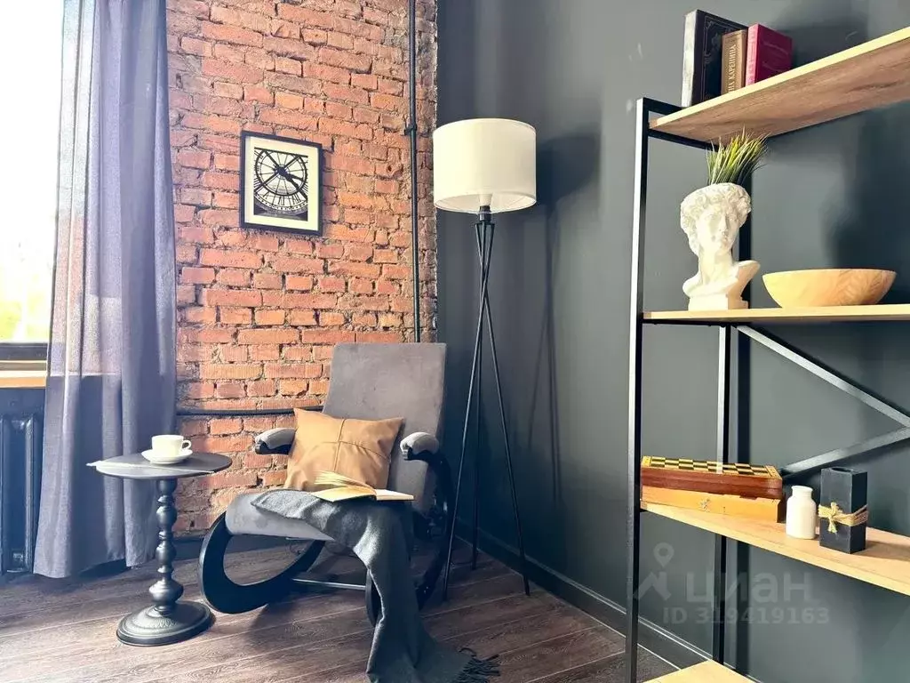 2-к кв. Карелия, Петрозаводск просп. Ленина, 16 (60.0 м) - Фото 0