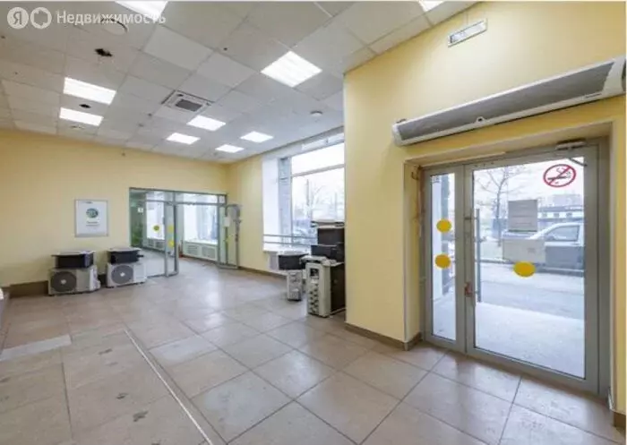 Торговая площадь (400 м) - Фото 1