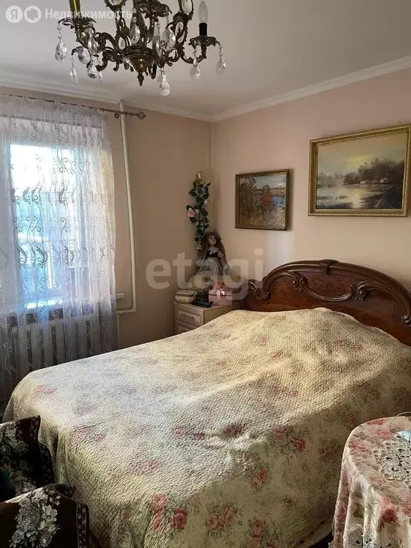 4-комнатная квартира: Ростов-на-Дону, улица Ларина, 15/2 (76.2 м) - Фото 0