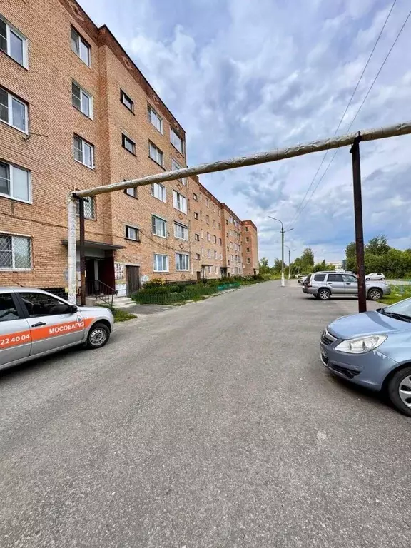 3-к кв. Московская область, Рошаль ул. Химиков, 12а (58.2 м) - Фото 0