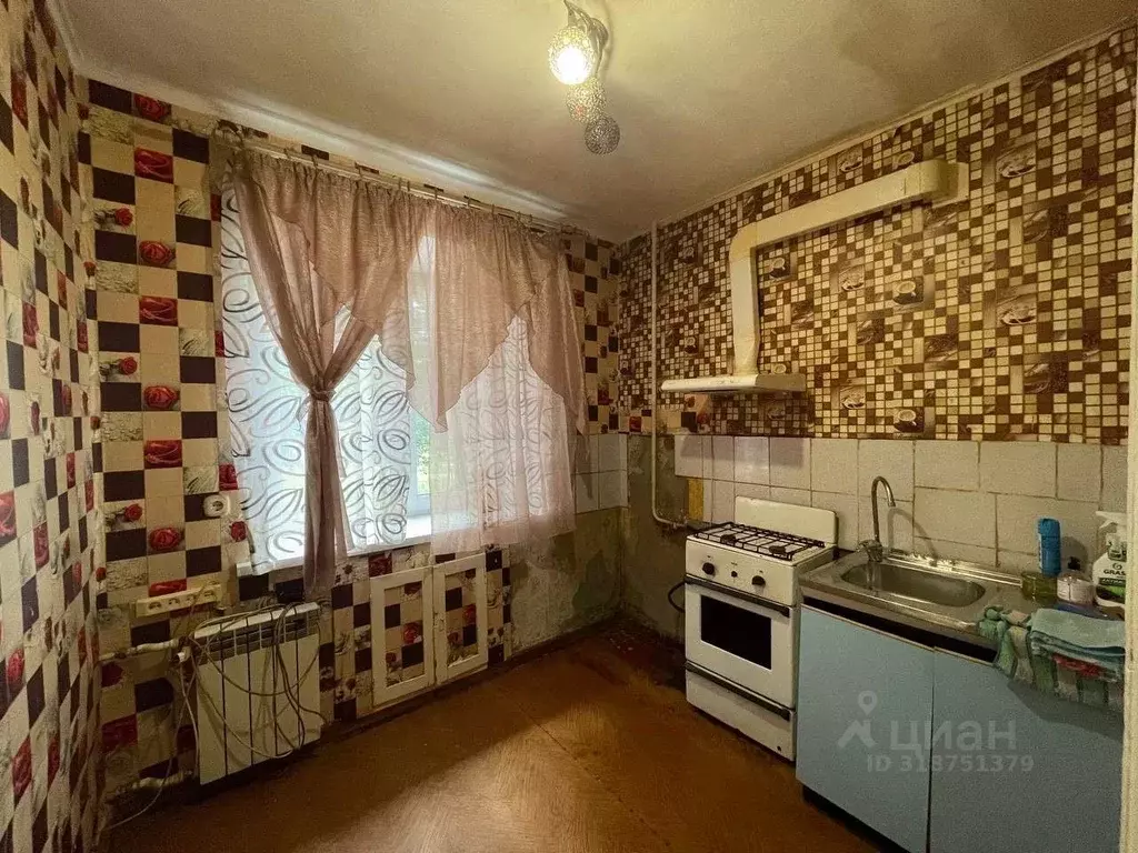 2-к кв. Свердловская область, Ревда ул. Максима Горького, 36 (42.8 м) - Фото 1