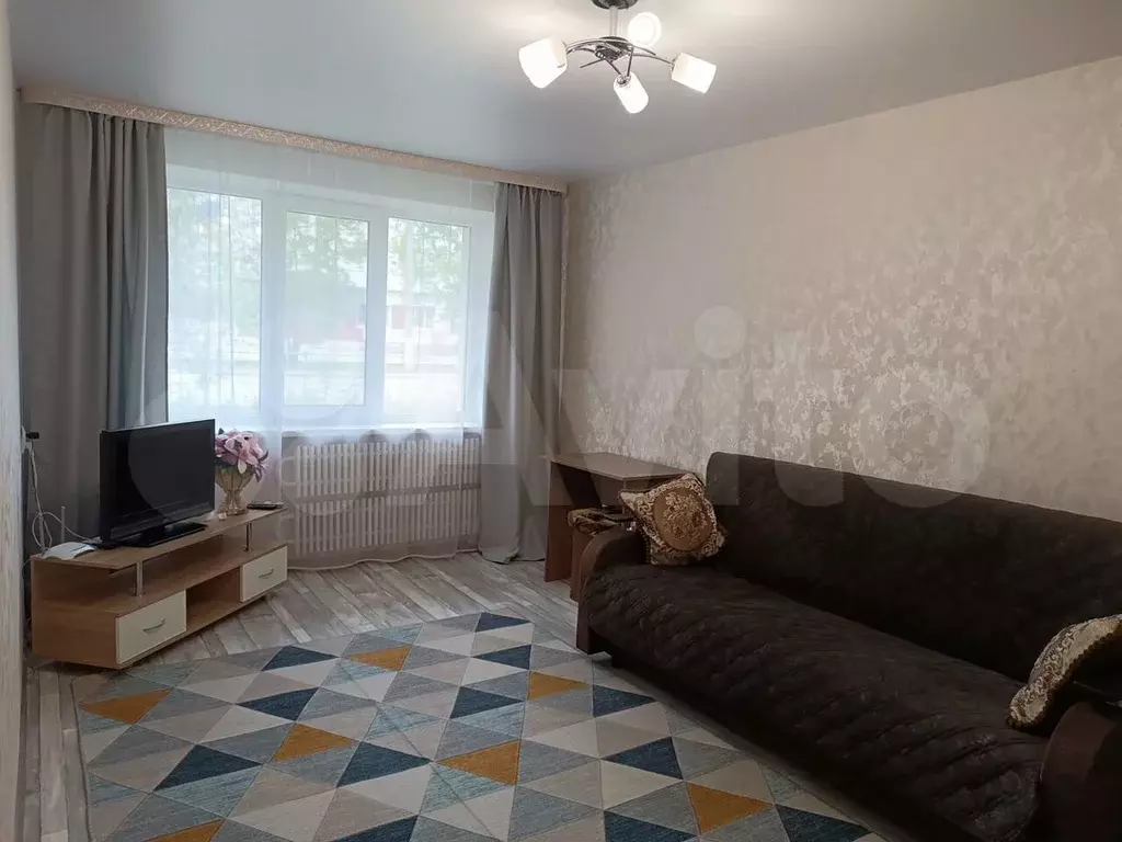 1-к. квартира, 30 м, 1/5 эт. - Фото 0