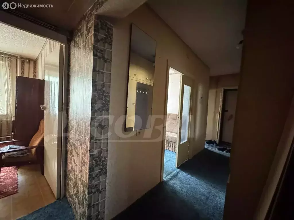 3-комнатная квартира: Тобольск, 10-й микрорайон, 6 (65 м) - Фото 0