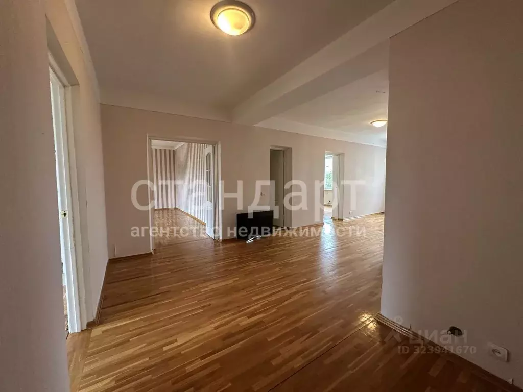 3-к кв. Ставропольский край, Ессентуки Новопятигорская ул. (136.8 м) - Фото 1