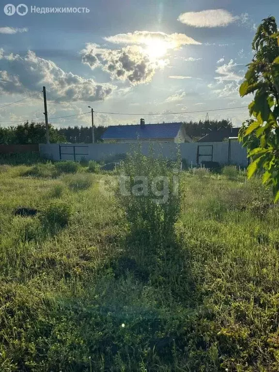 Участок в Старый Оскол, улица Болтёнкова (10 м) - Фото 0