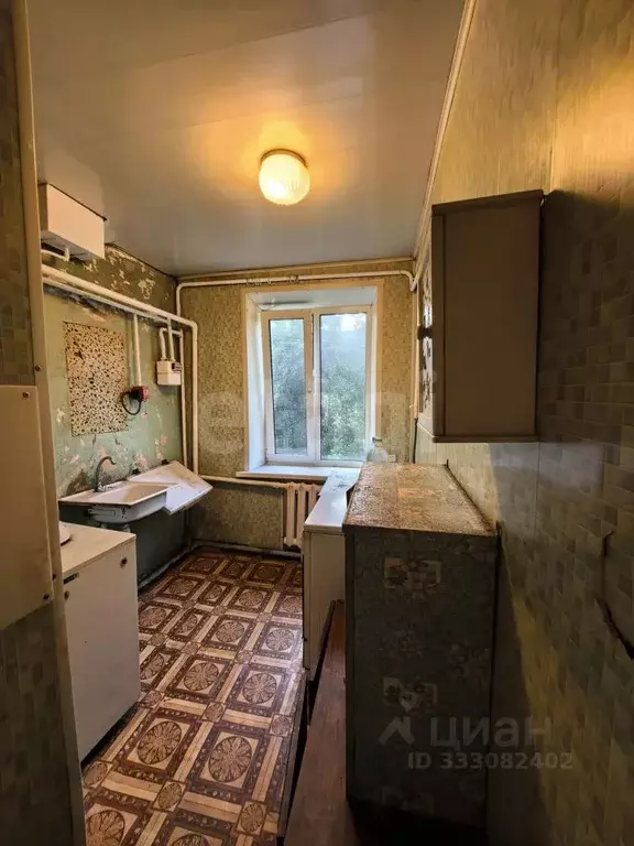 2-к кв. Брянская область, Карачев Первомайская ул., 149 (46.9 м) - Фото 1