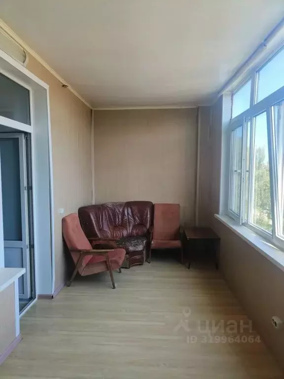 1-к кв. Владимирская область, Александров пер. Красный, 17 (60.6 м) - Фото 2